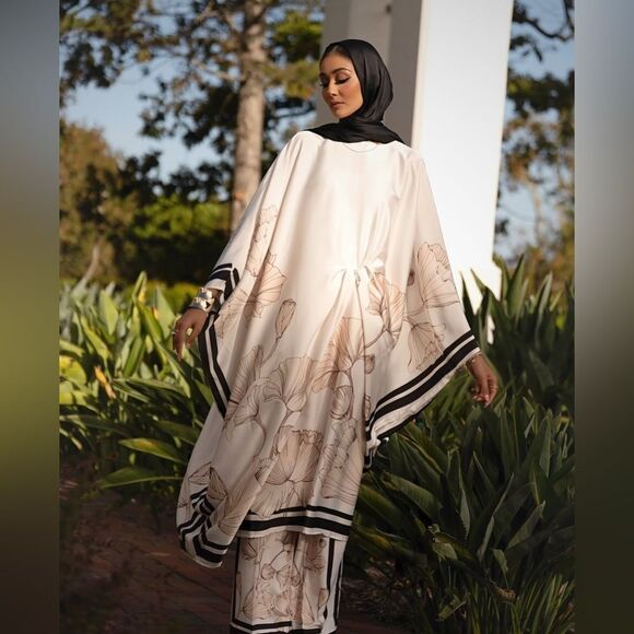 H&M Ramadan Modest Satin Kaftan Dress Floral - Picture 13 of 16